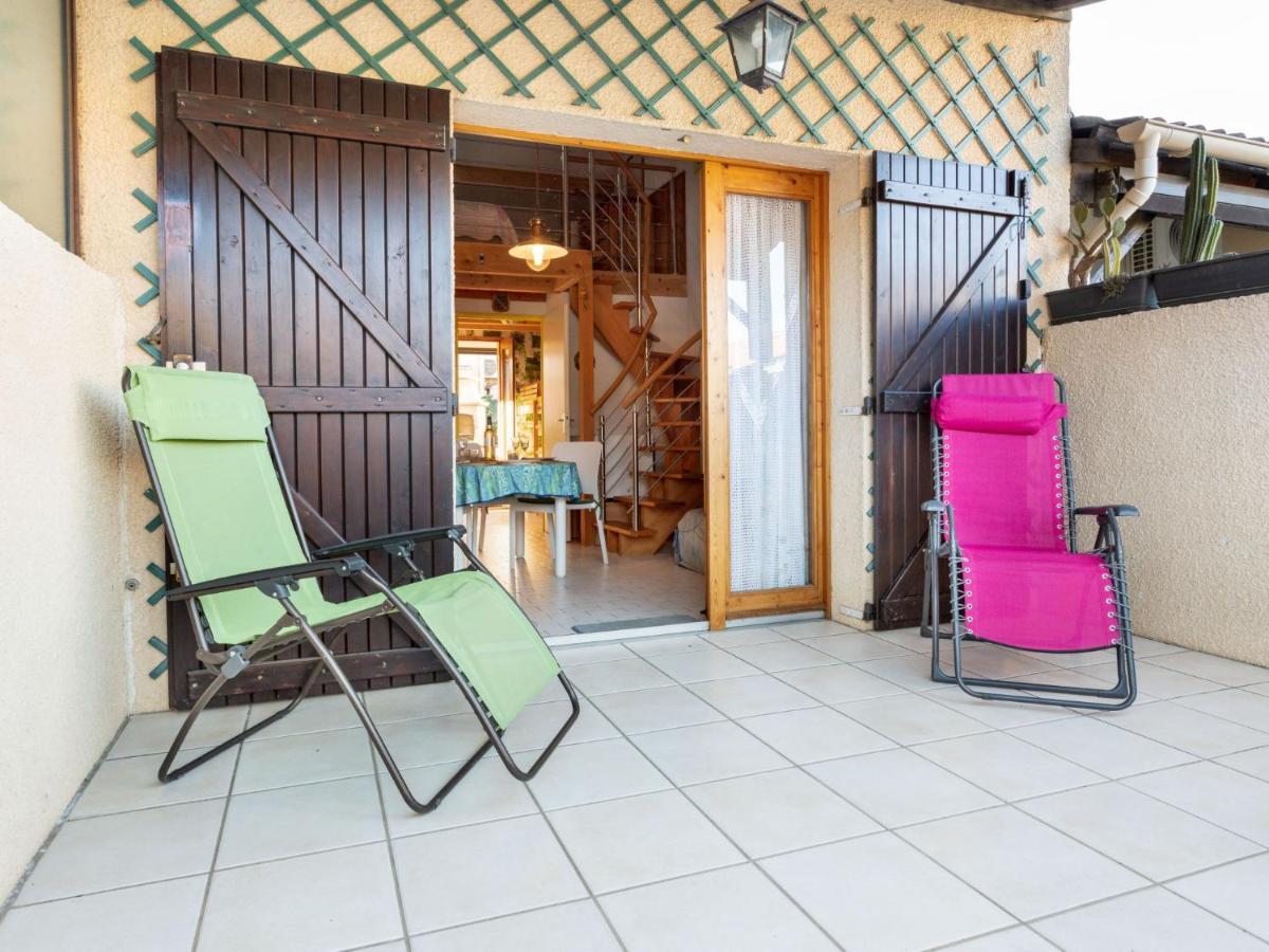 Holiday Home Le Hameau du Port Saint-Cyprien  Dış mekan fotoğraf