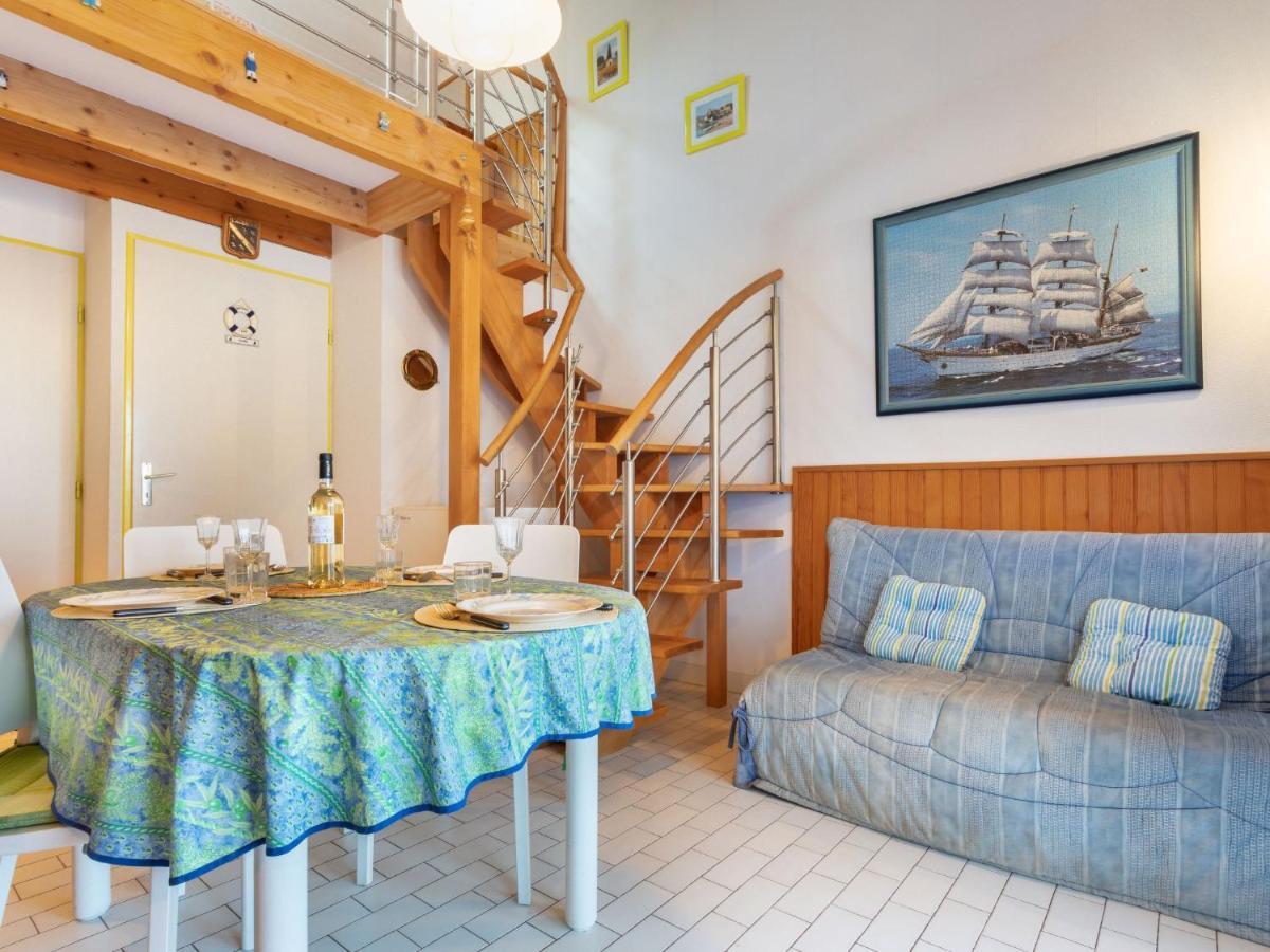 Holiday Home Le Hameau du Port Saint-Cyprien  Dış mekan fotoğraf