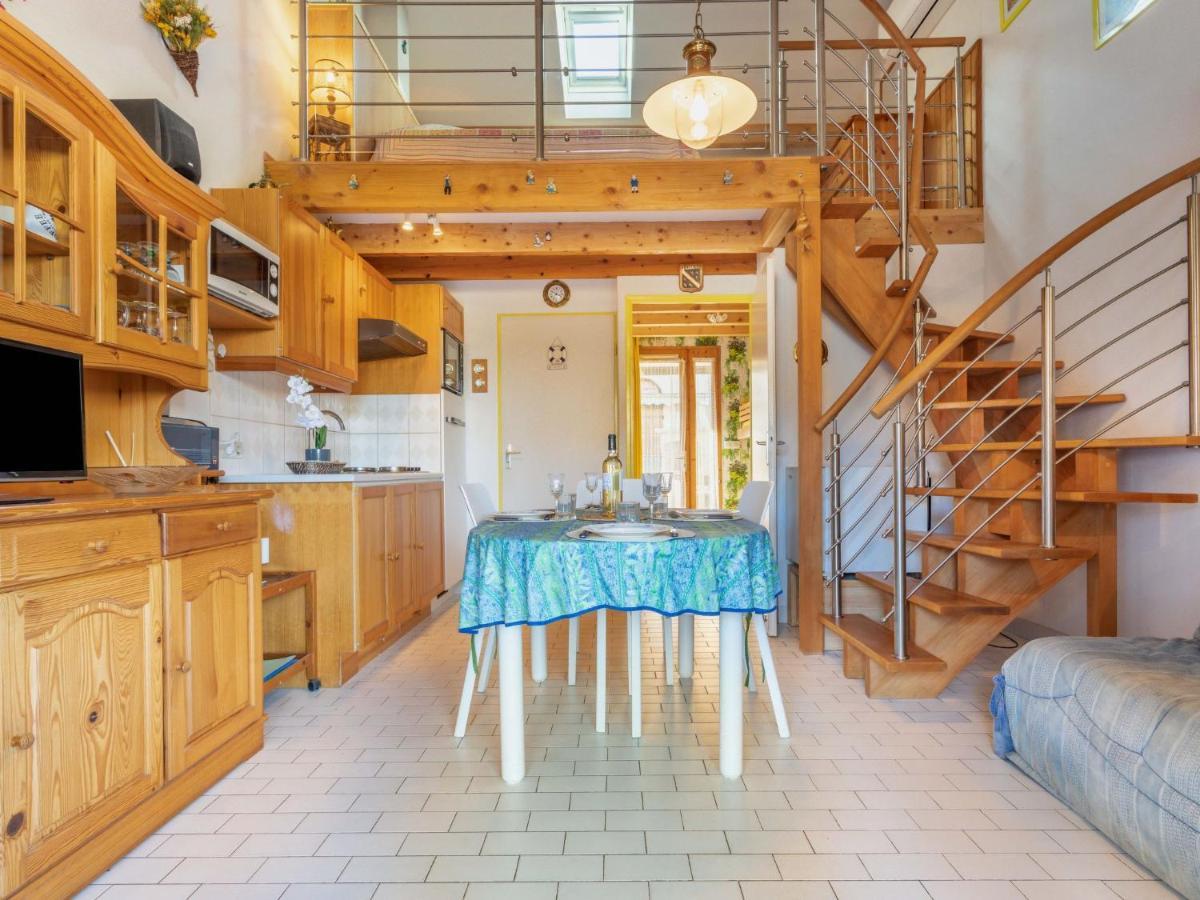 Holiday Home Le Hameau du Port Saint-Cyprien  Dış mekan fotoğraf