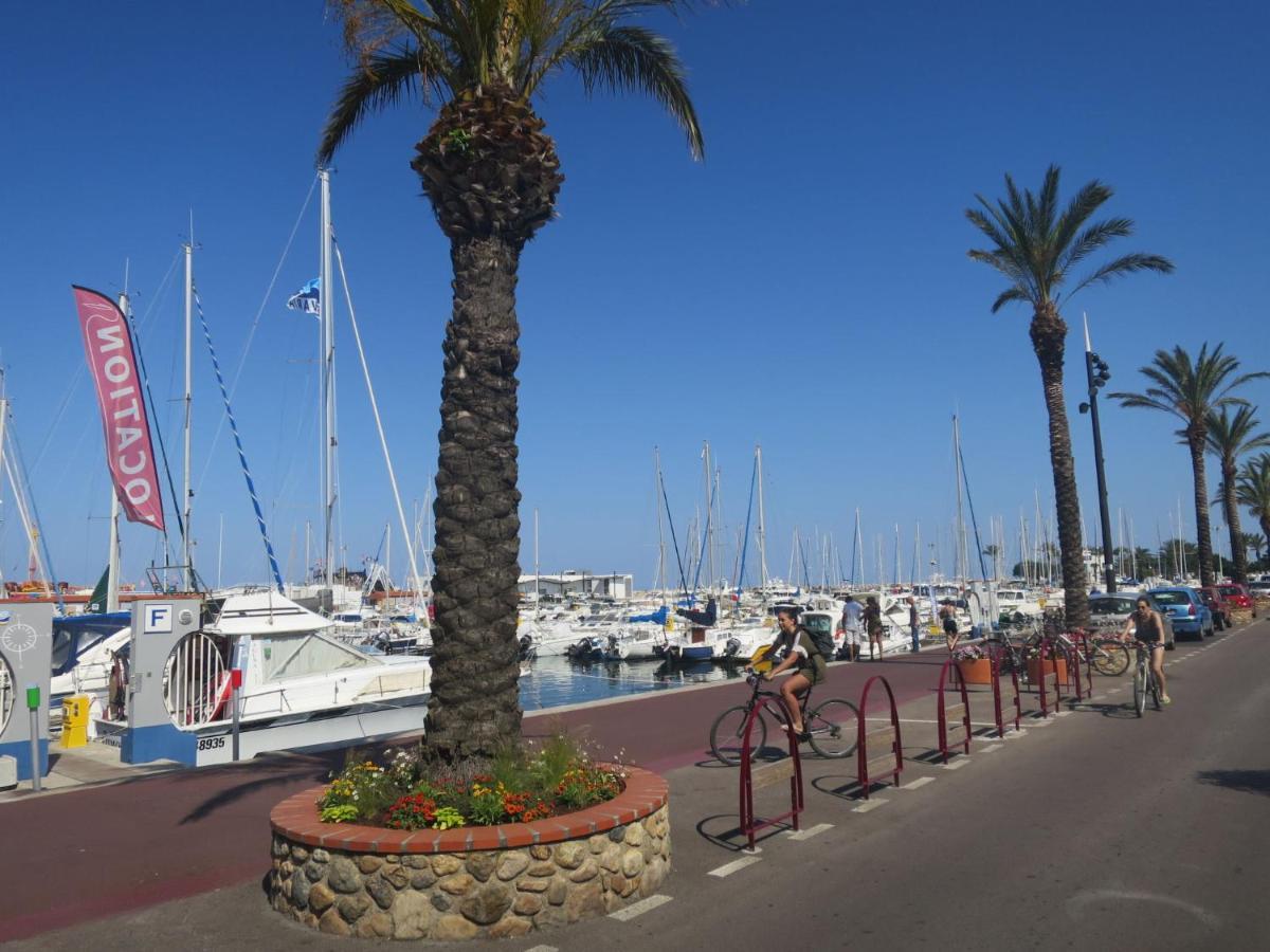 Holiday Home Le Hameau du Port Saint-Cyprien  Dış mekan fotoğraf